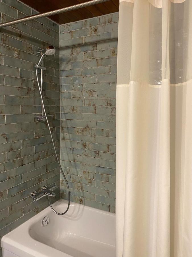 لا بوكاريه Motel Le Martinet المظهر الخارجي الصورة